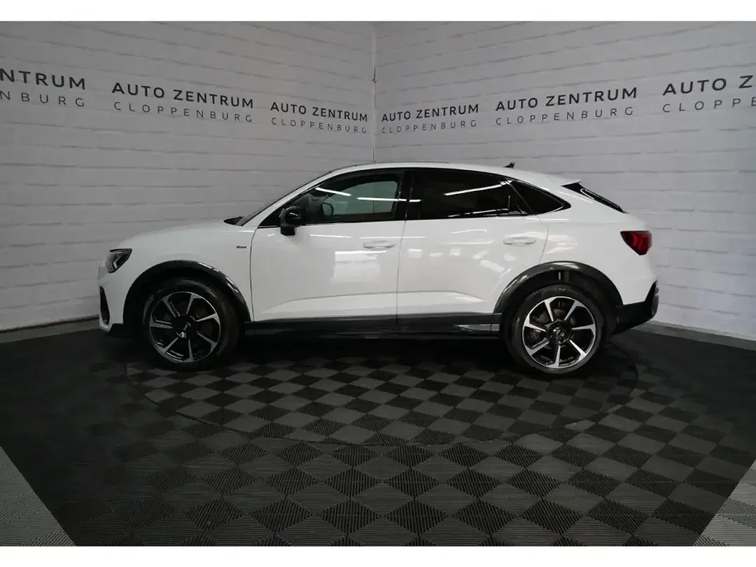 Audi Q3 - Thumbnail 2