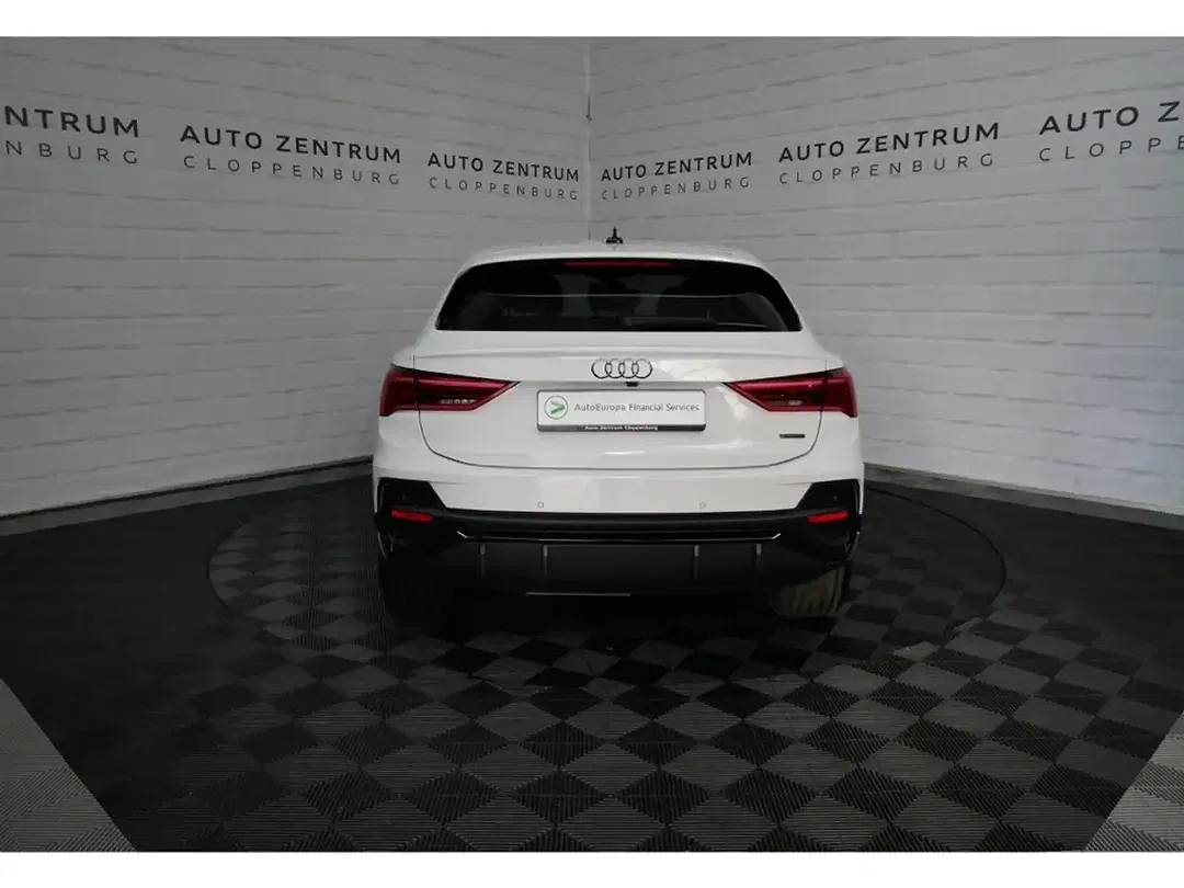 Audi Q3 - Thumbnail 4