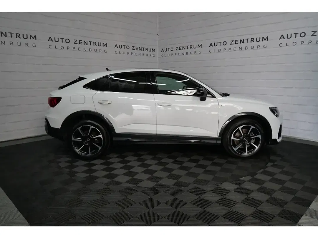 Audi Q3 - Thumbnail 6