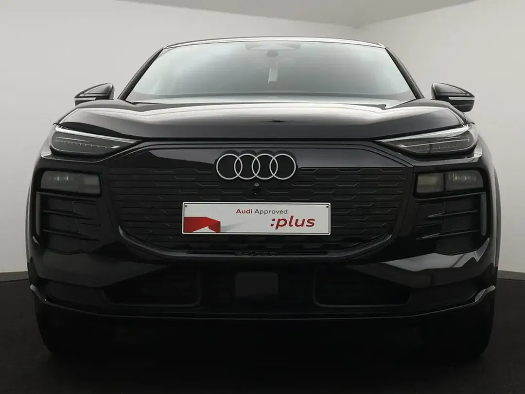 Audi Q6 e-tron - Thumbnail 4
