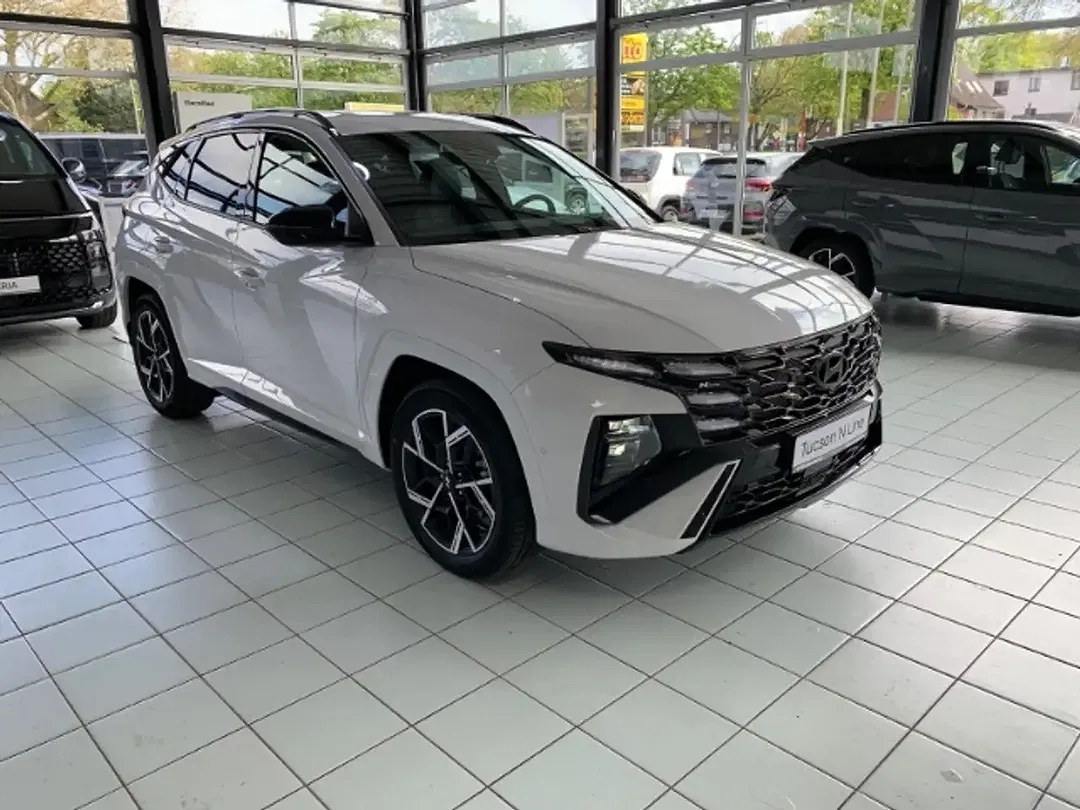 Hyundai TUCSON - Thumbnail 3