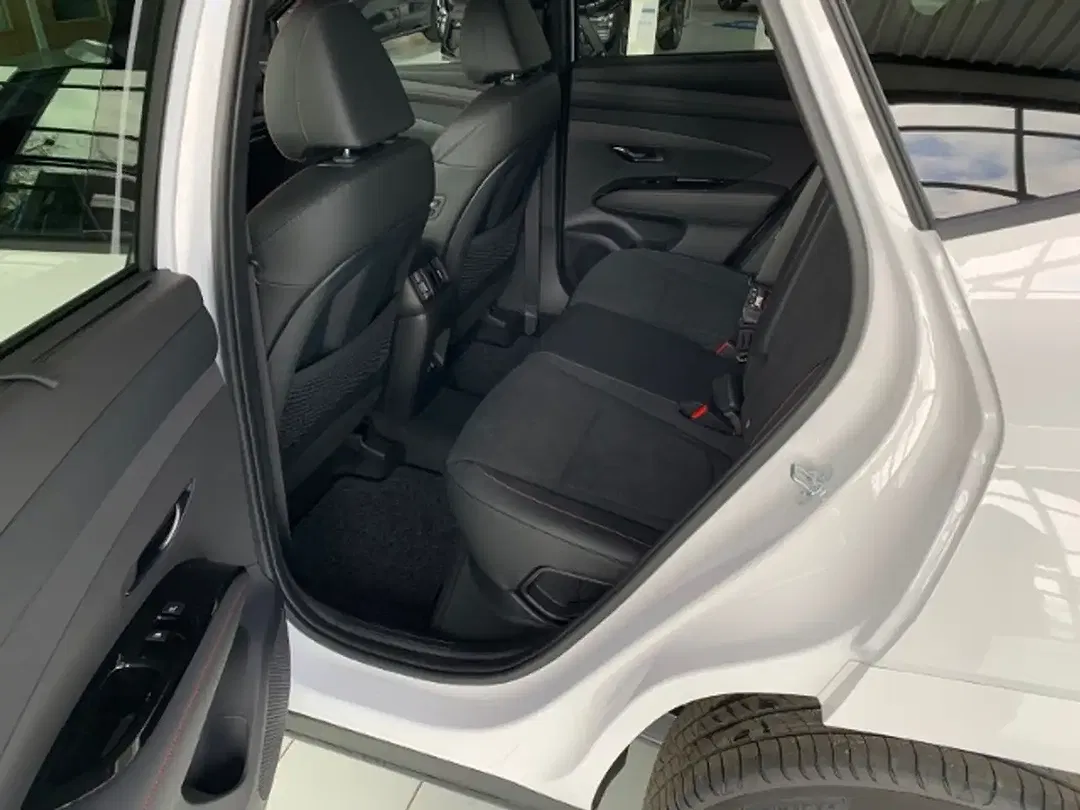 Hyundai TUCSON - Thumbnail 9