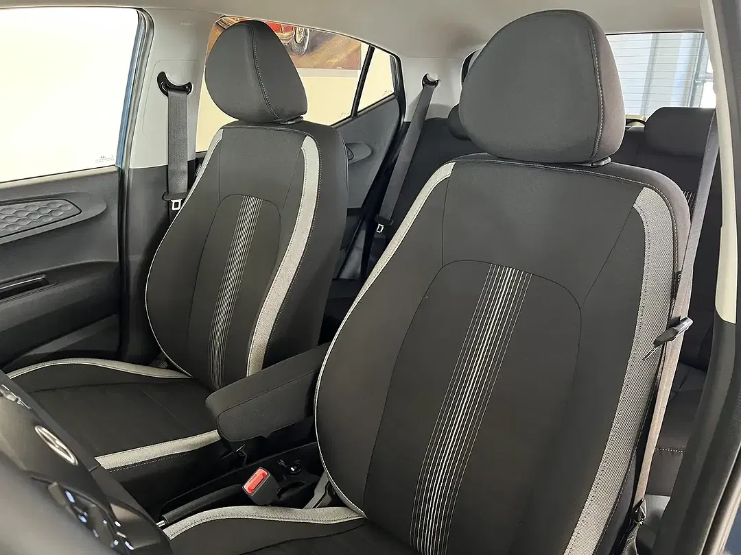 Hyundai i10 - Thumbnail 8