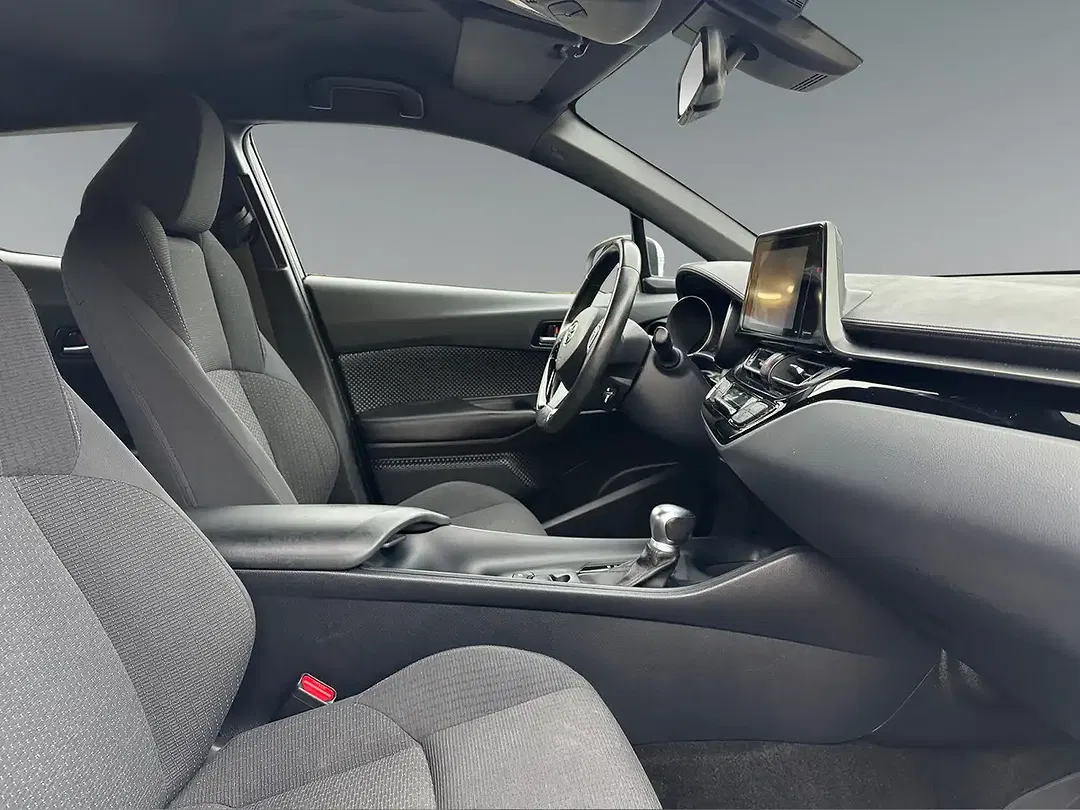 Toyota C-HR - Thumbnail 12