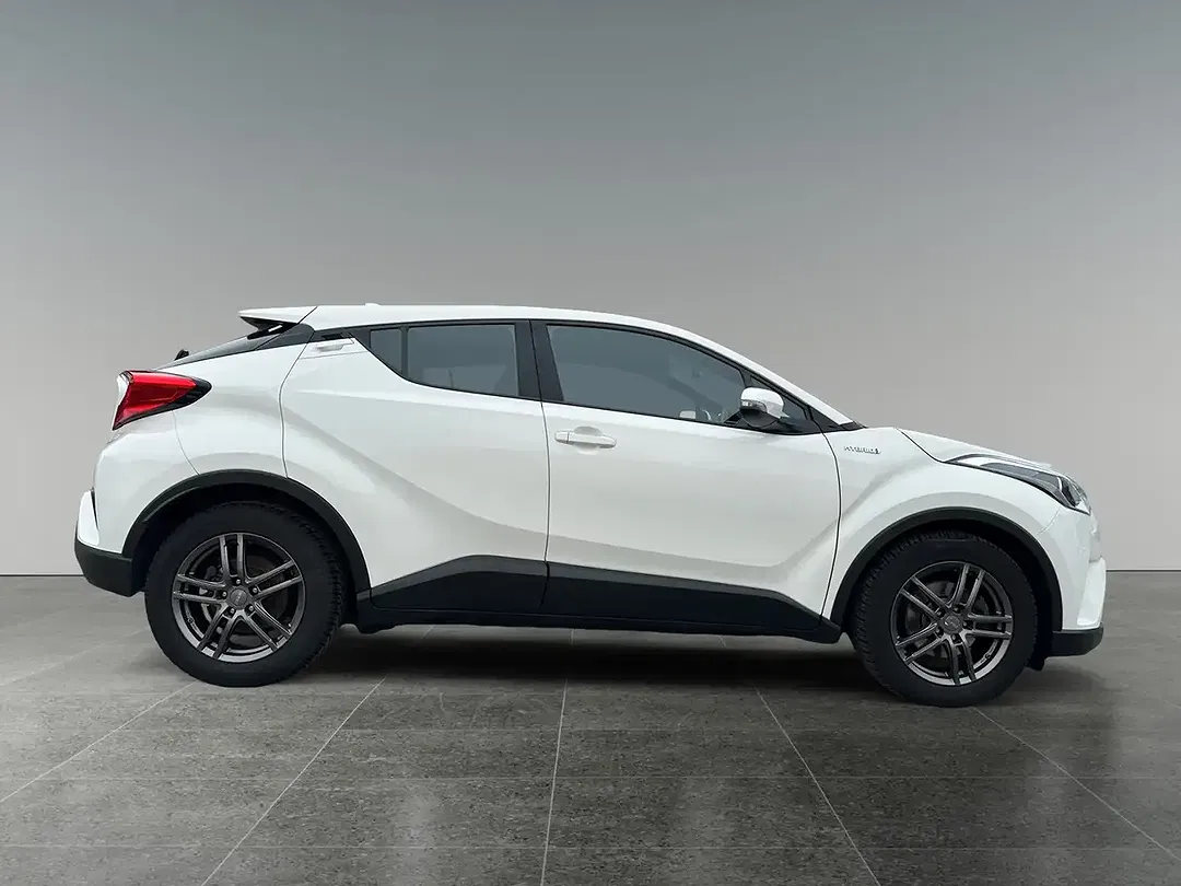 Toyota C-HR - Thumbnail 6