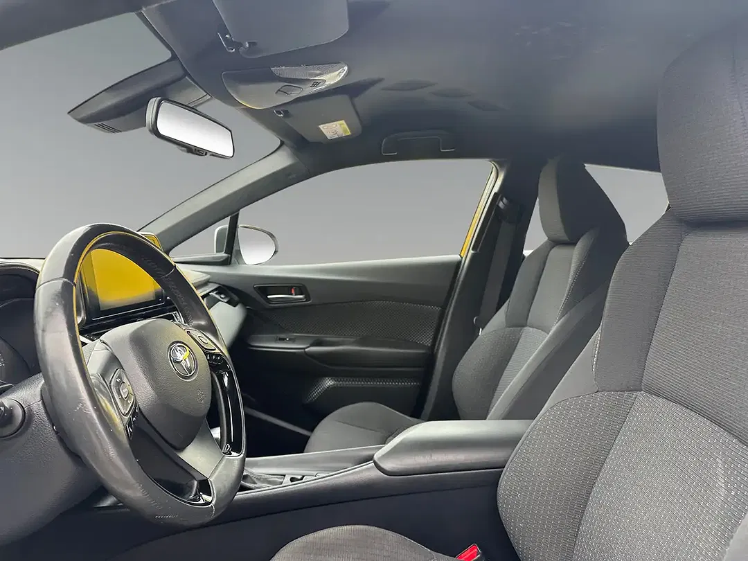 Toyota C-HR - Thumbnail 9
