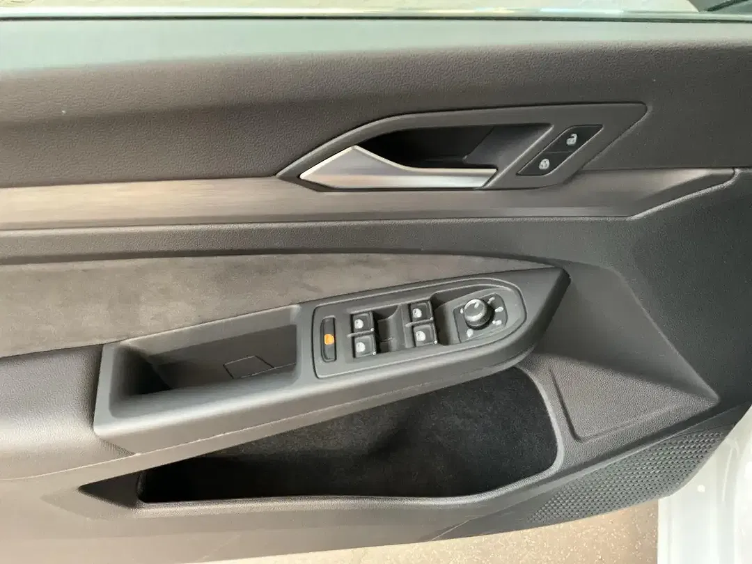 Volkswagen Golf - Thumbnail 14