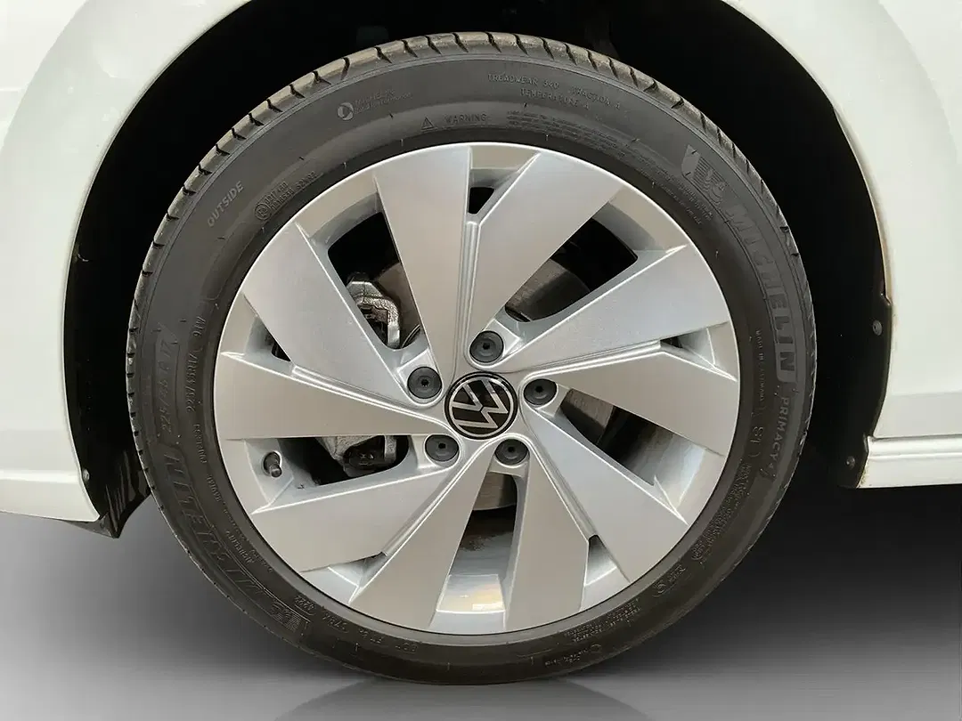 Volkswagen Golf - Thumbnail 8