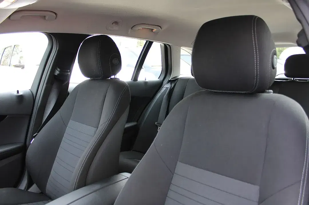 Mercedes-Benz C 300 - Thumbnail 15