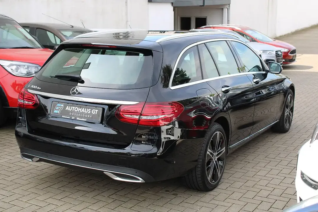 Mercedes-Benz C 300 - Thumbnail 7