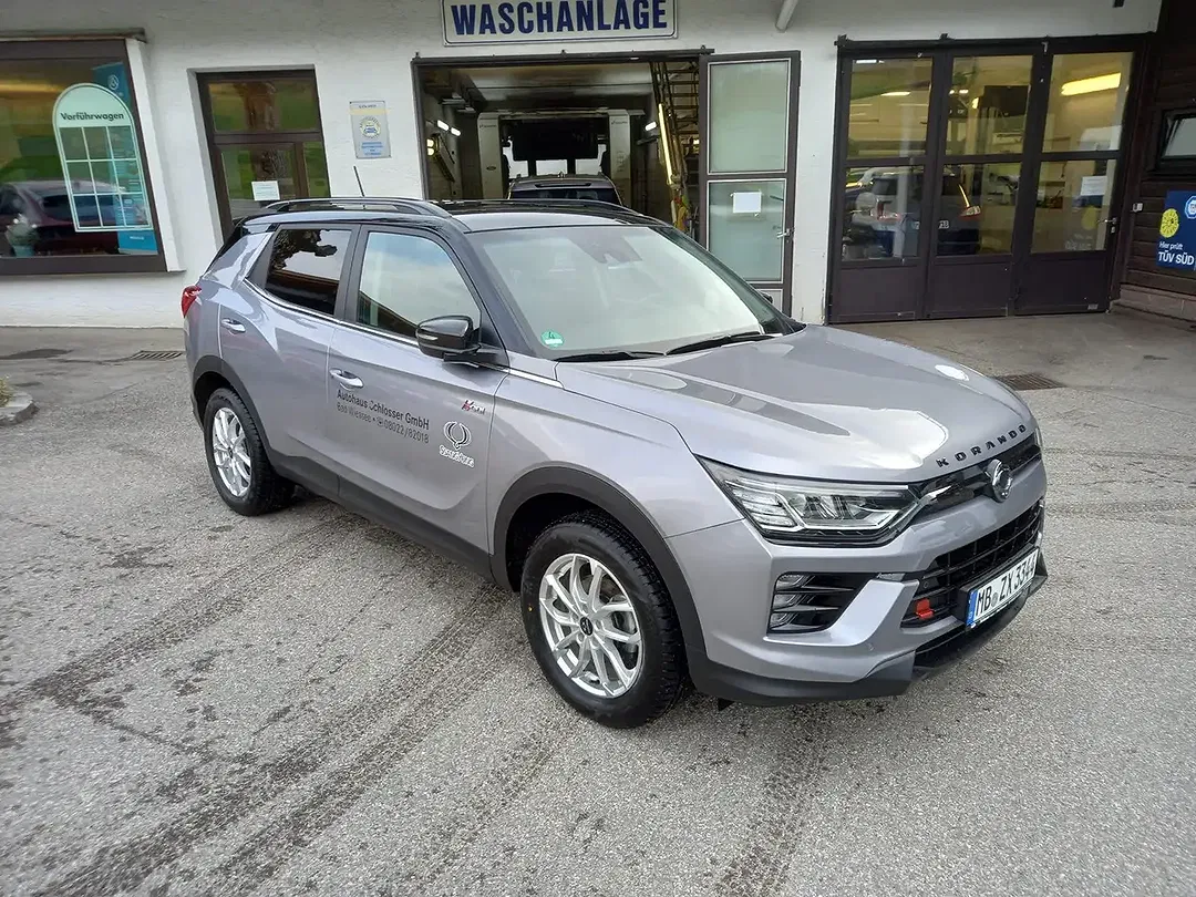 KGM Korando - Thumbnail 2