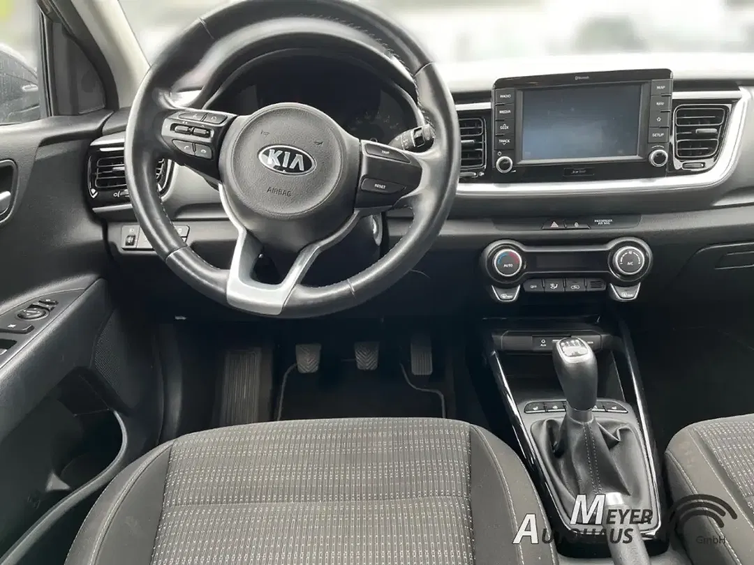 Kia Stonic - Thumbnail 6