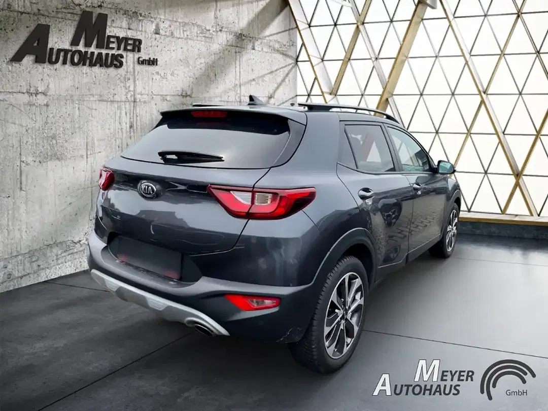 Kia Stonic - Thumbnail 8