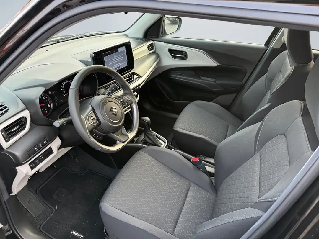 Suzuki Swift - Thumbnail 9