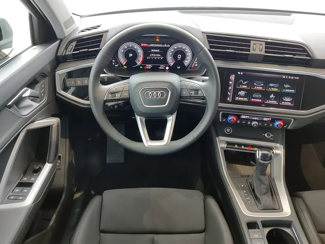 Audi Q3 - Thumbnail 7