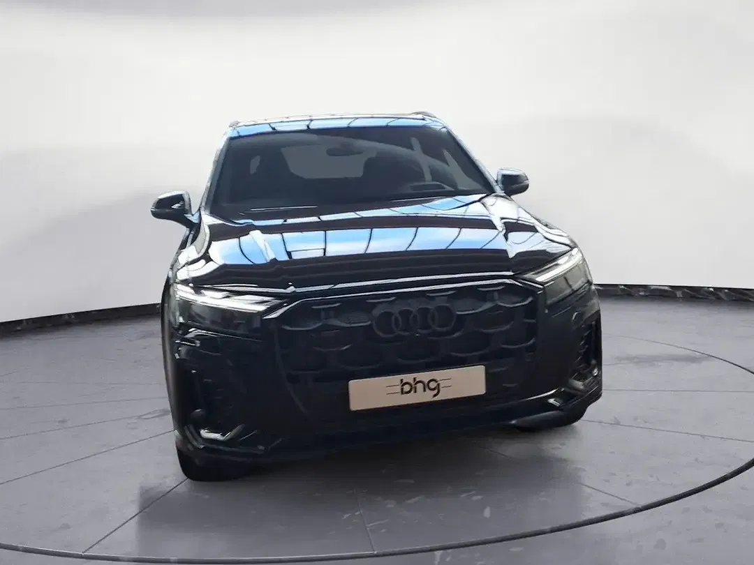 Audi Q7 - Thumbnail 4
