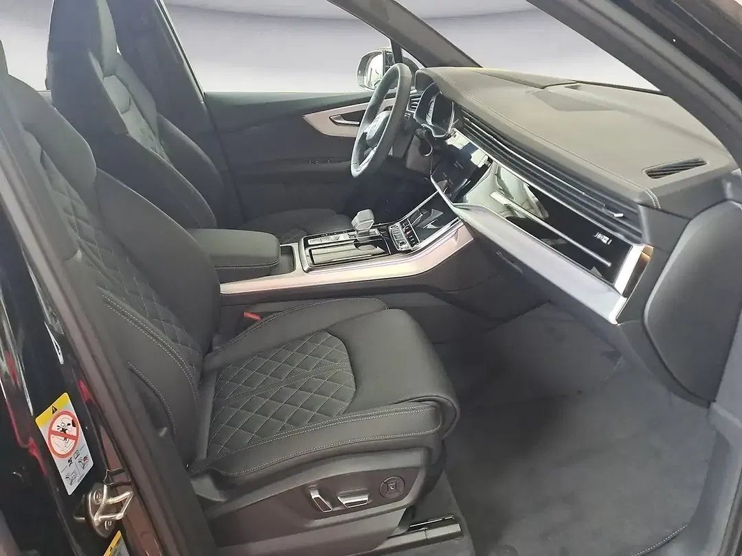 Audi Q7 - Thumbnail 6