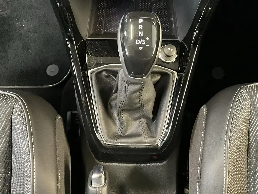 Volkswagen T-Cross - Thumbnail 12