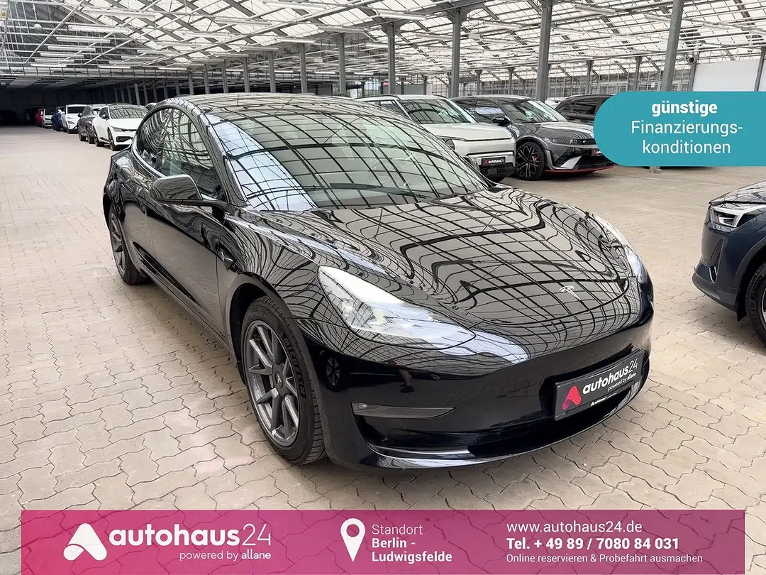 Tesla Model 3 - Afbeelding 1