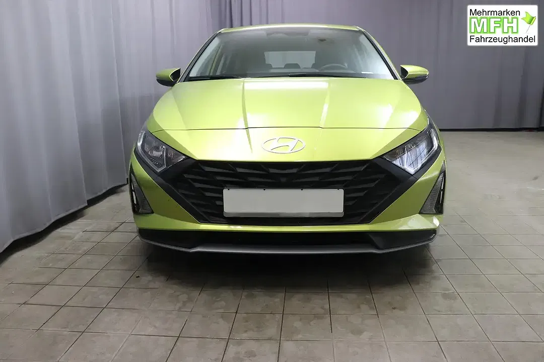 Hyundai i20 - Thumbnail 2