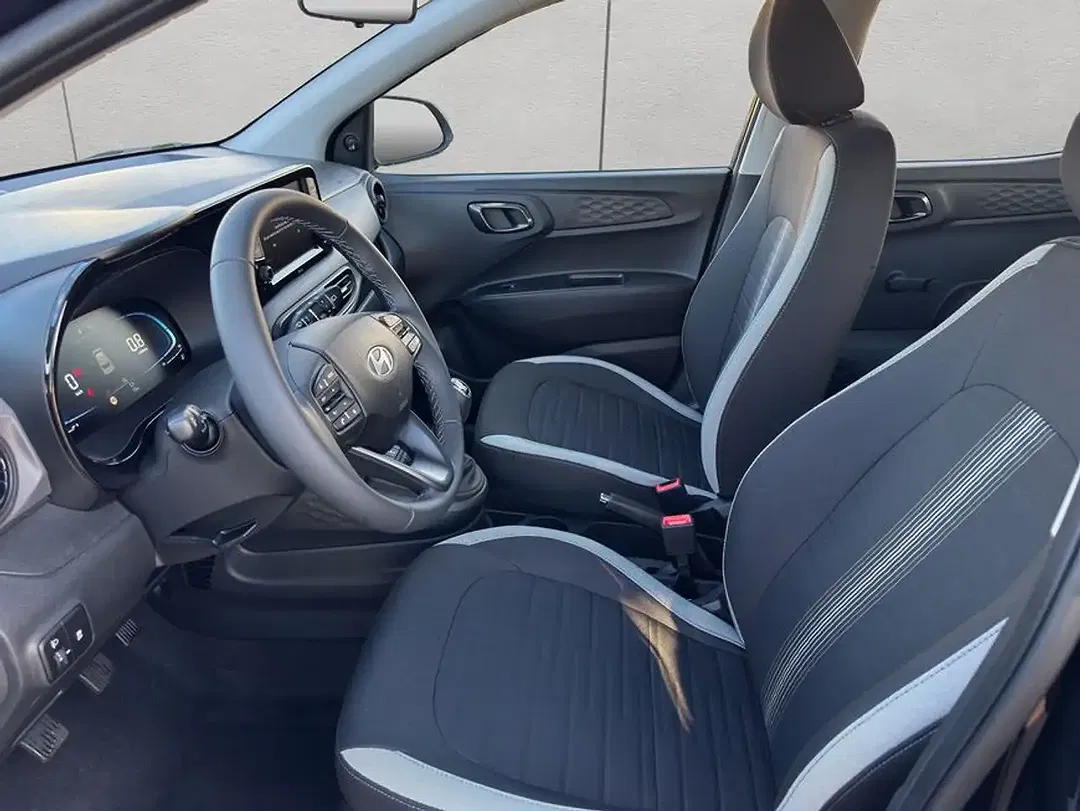 Hyundai i10 - Thumbnail 9