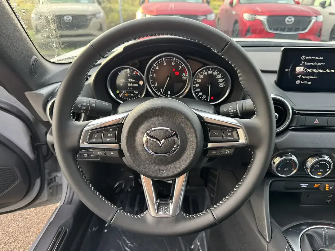 Mazda 2 - Thumbnail 13