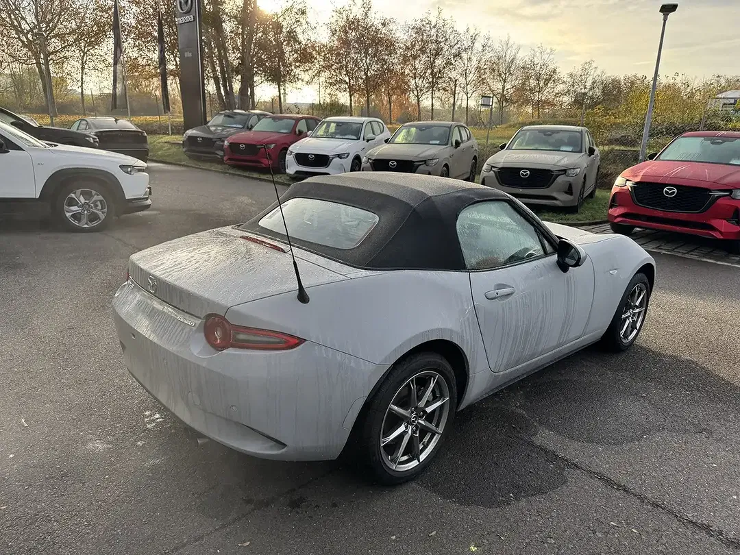 Mazda 2 - Thumbnail 8
