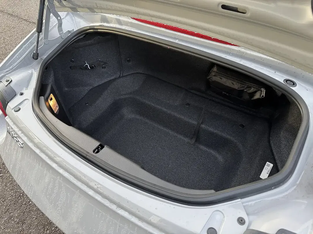 Mazda 2 - Thumbnail 9
