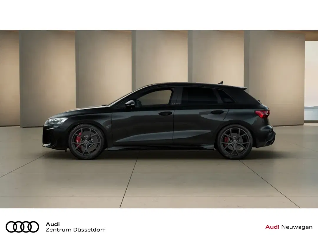 Audi RS3 - Thumbnail 3
