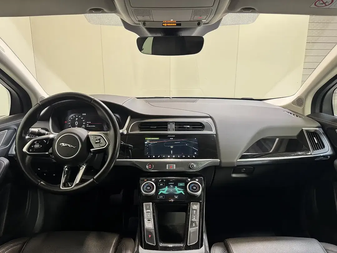 Jaguar I-Pace - Thumbnail 10