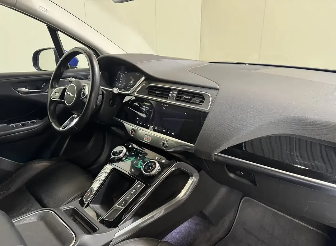 Jaguar I-Pace - Thumbnail 12