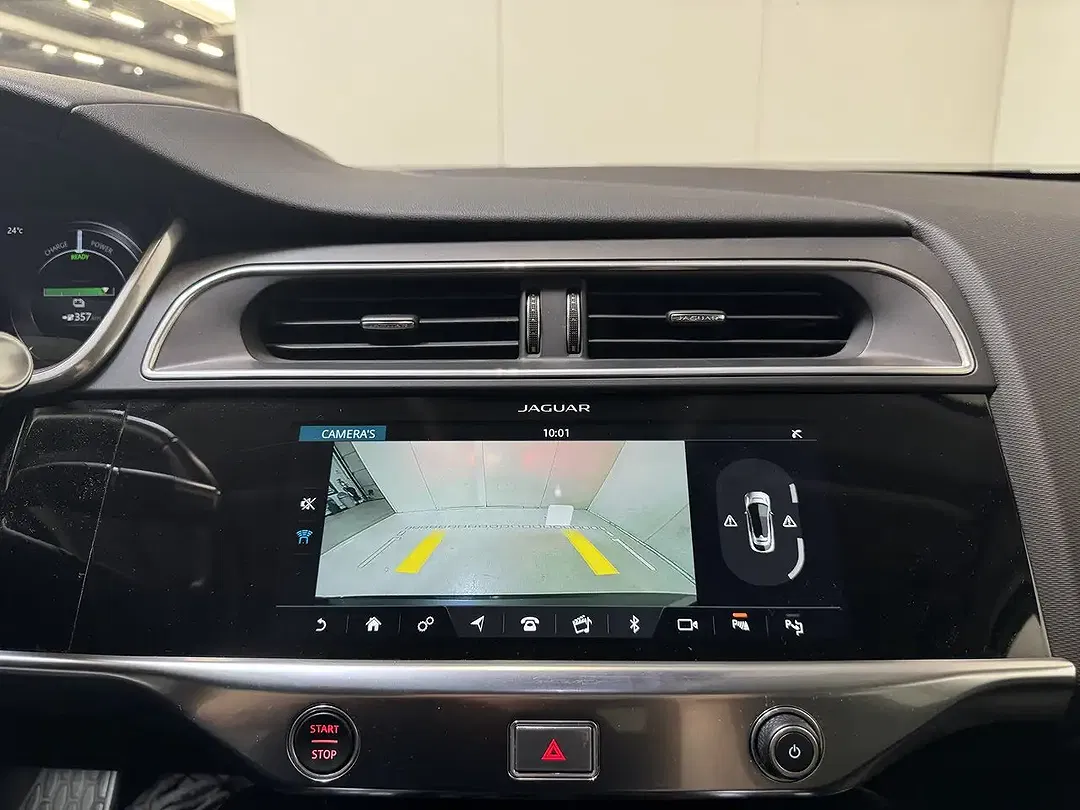 Jaguar I-Pace - Thumbnail 16