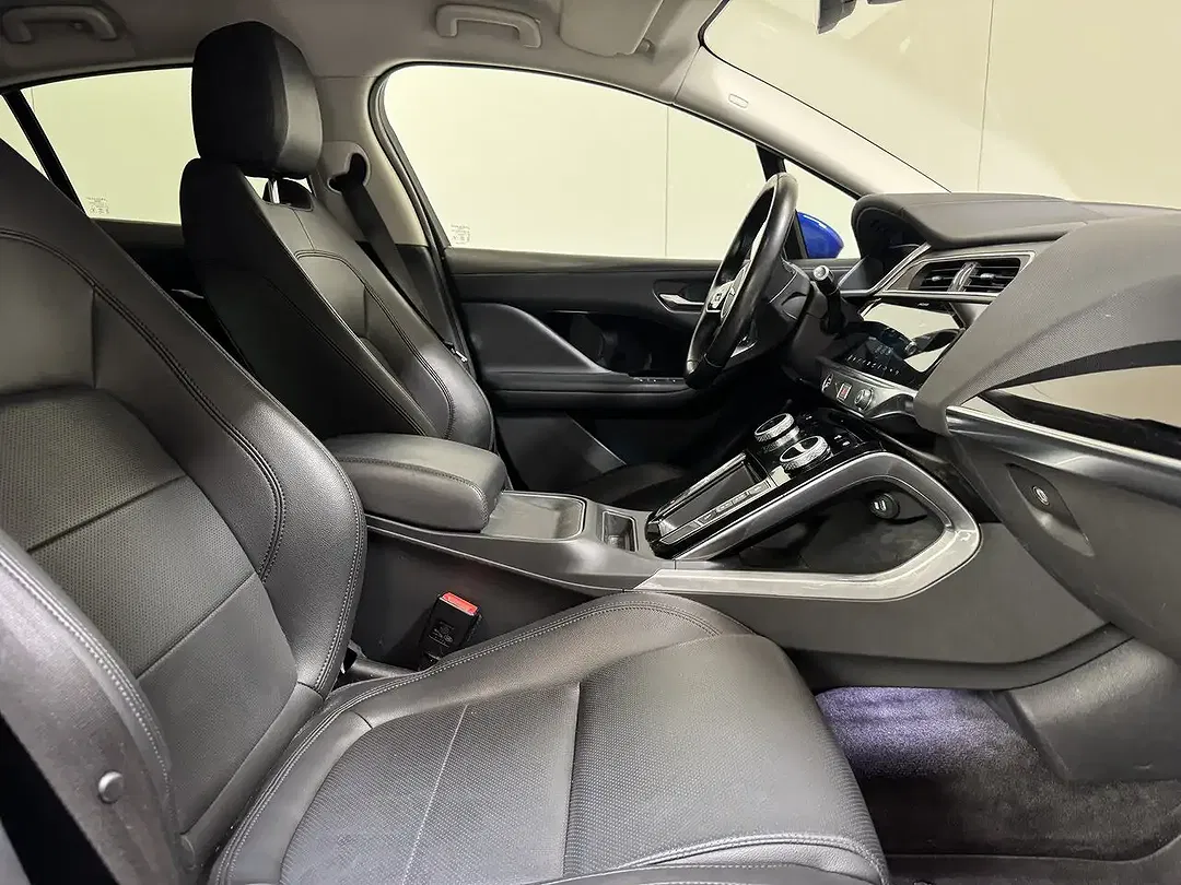 Jaguar I-Pace - Thumbnail 2