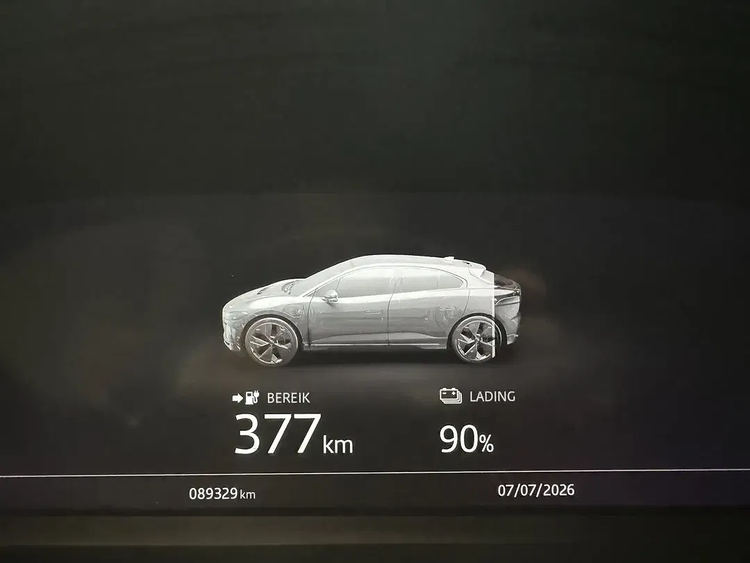 Jaguar I-Pace - Thumbnail 26