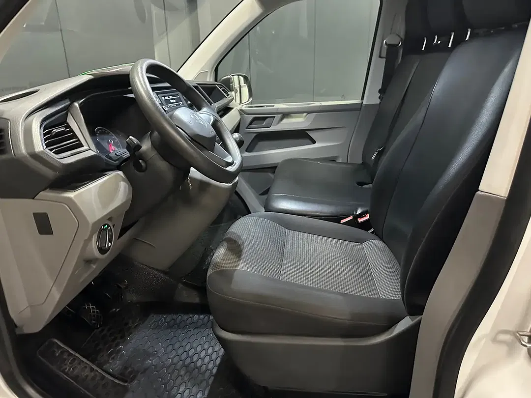 Volkswagen Transporter - Thumbnail 11