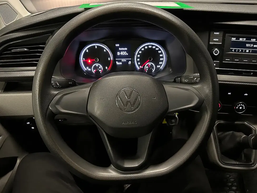 Volkswagen Transporter - Thumbnail 13