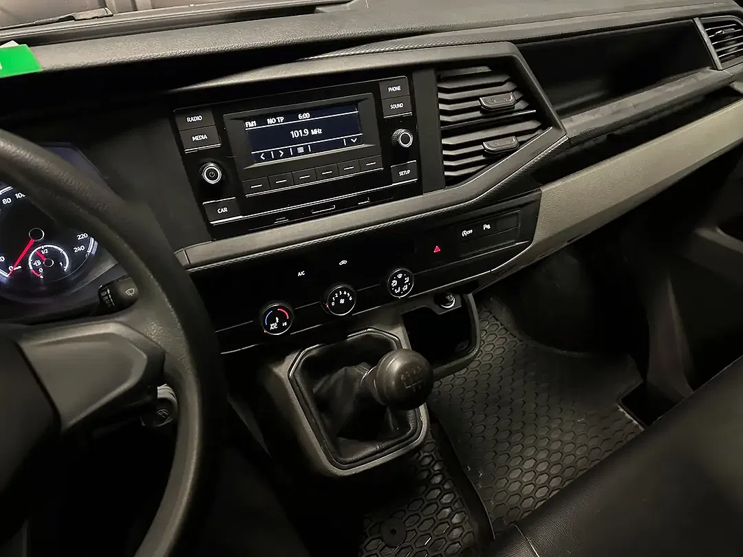 Volkswagen Transporter - Thumbnail 14