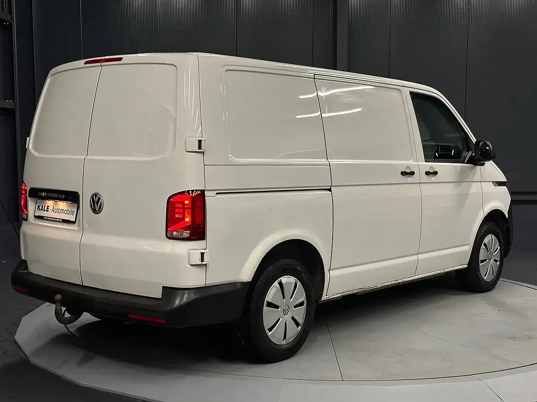 Volkswagen Transporter - Thumbnail 3