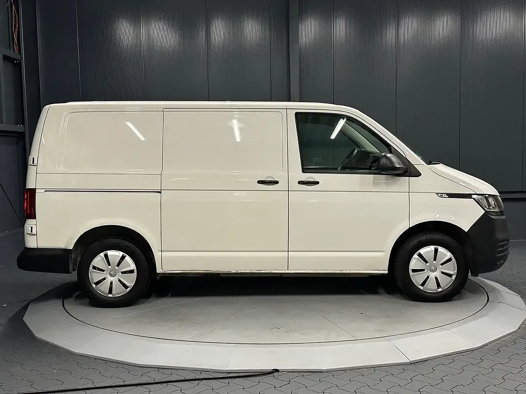 Volkswagen Transporter - Thumbnail 4