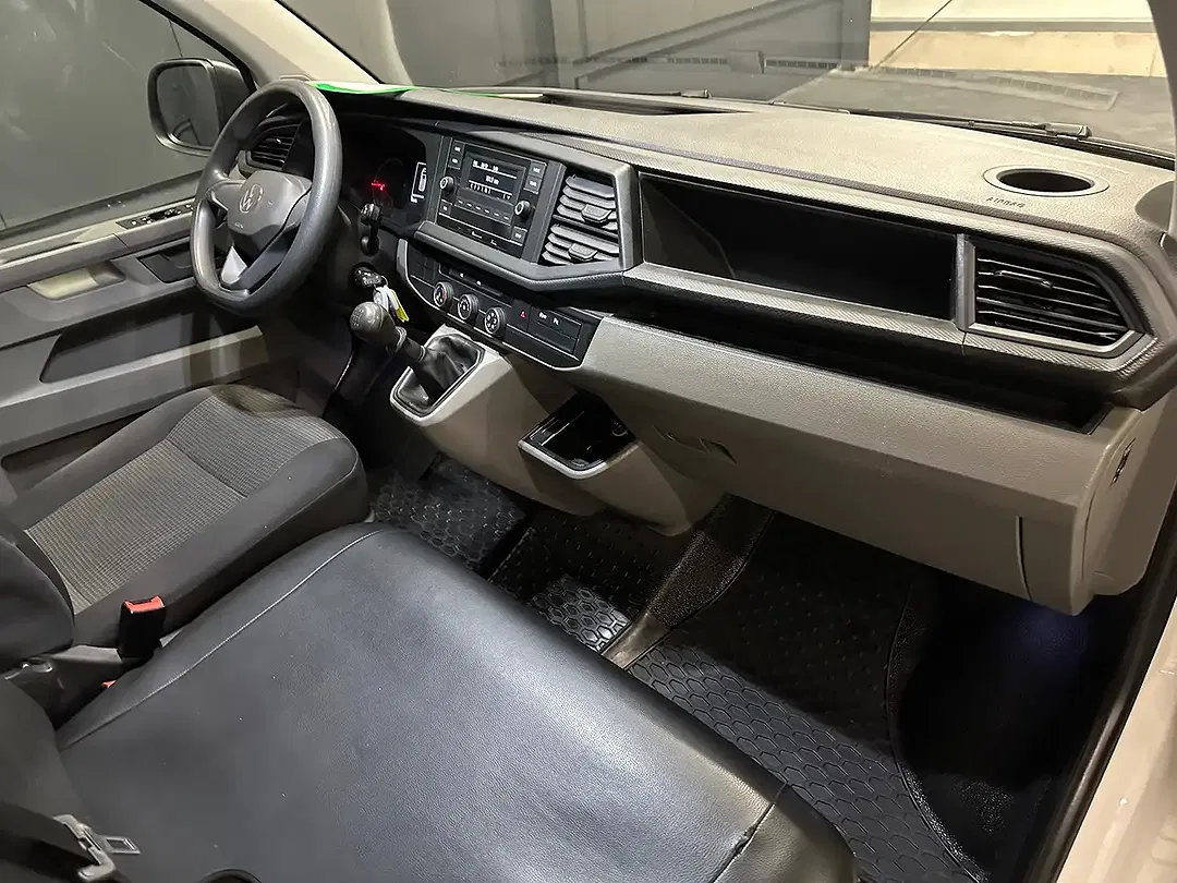 Volkswagen Transporter - Thumbnail 9