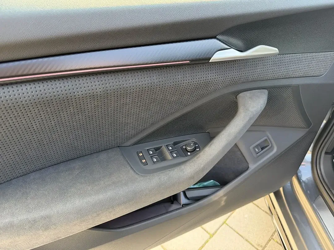 Skoda Superb - Thumbnail 14