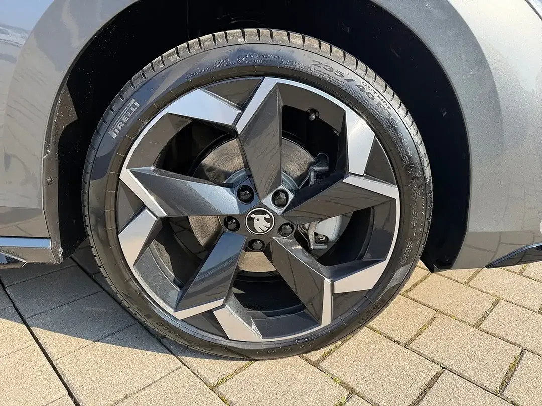 Skoda Superb - Thumbnail 15