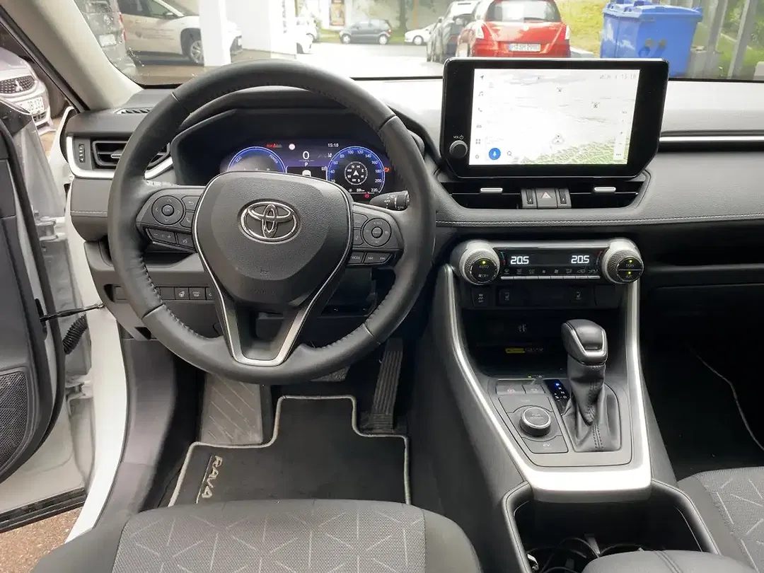 Toyota RAV 4 - Thumbnail 10