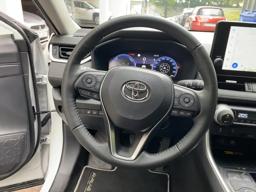 Toyota RAV 4 - Thumbnail 11