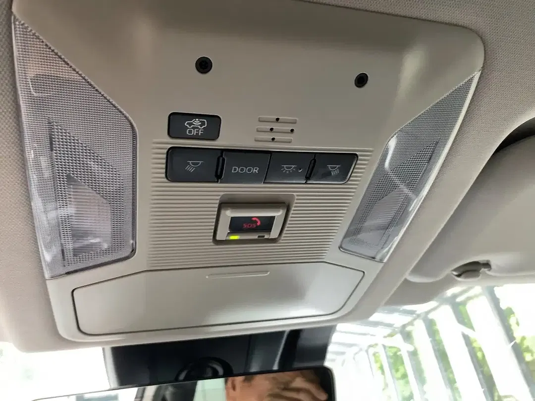 Toyota RAV 4 - Thumbnail 19