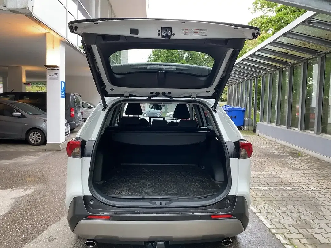 Toyota RAV 4 - Thumbnail 7