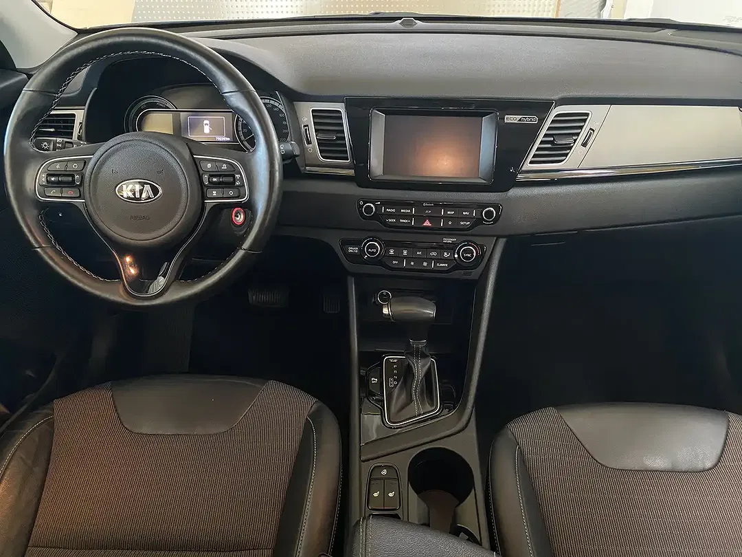 Kia Niro - Thumbnail 11