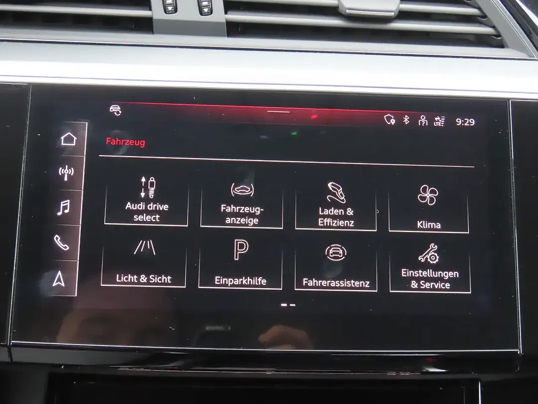 Audi e-tron - Thumbnail 11