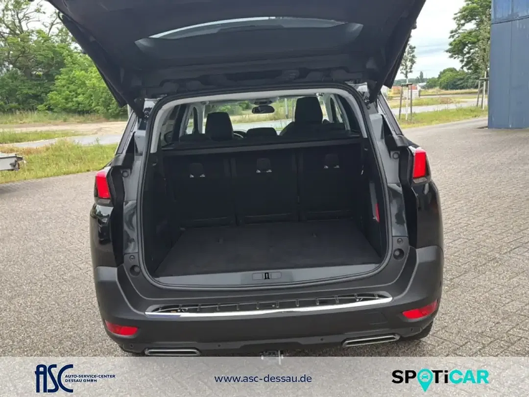 Peugeot 5008 - Thumbnail 6