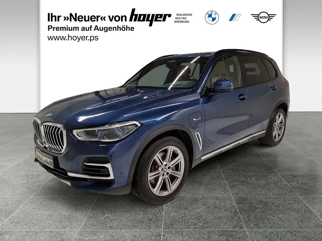 BMW X5 - Thumbnail 1